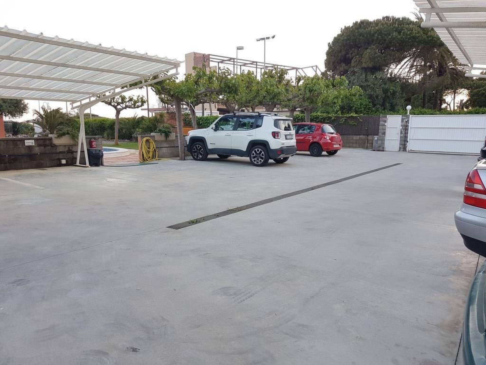 Apartment mit Meerblick, Terrasse und Schwimmbad-Draußen