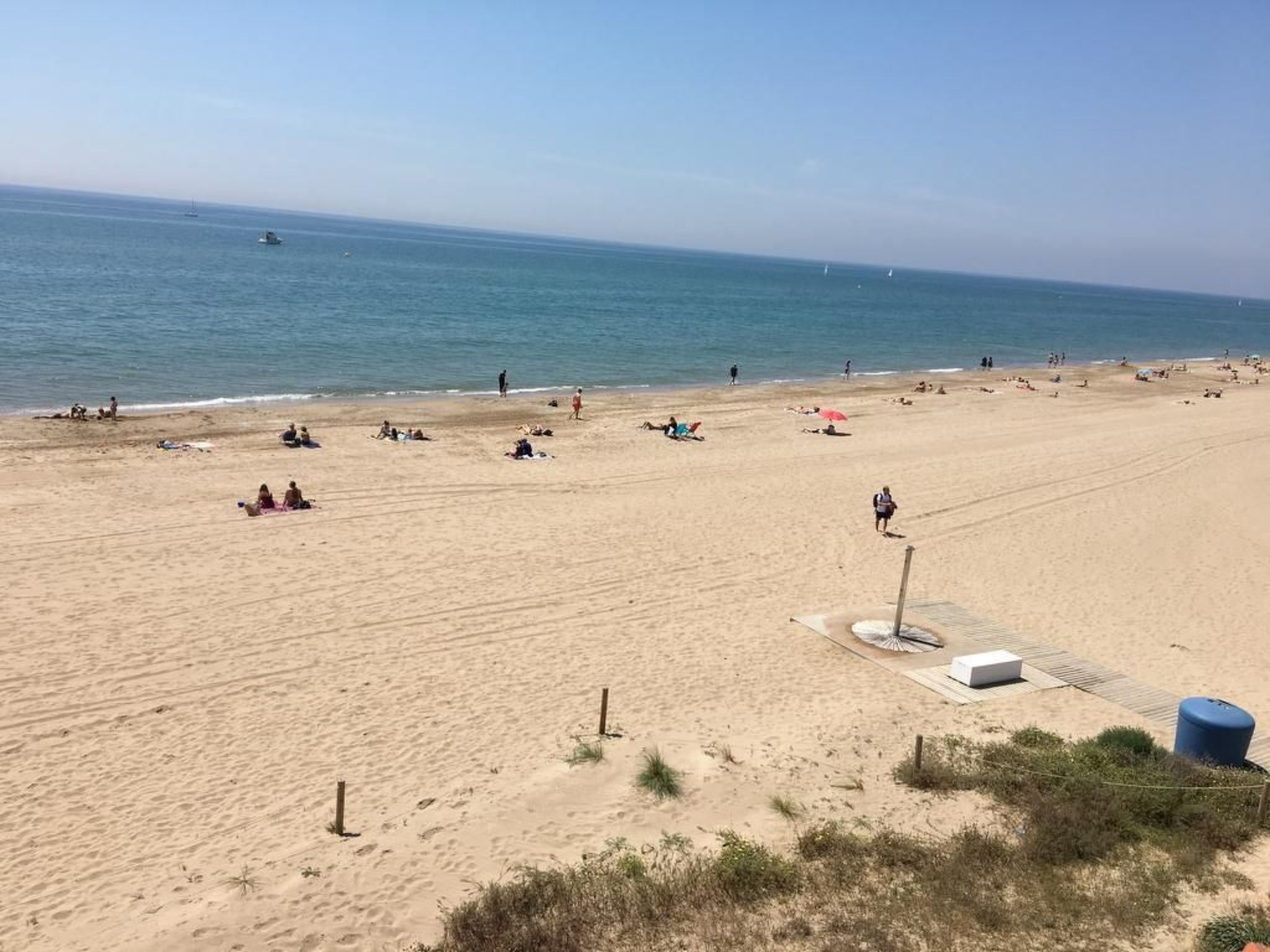 Apartment mit Meerblick, Terrasse und Schwimmbad-Draußen