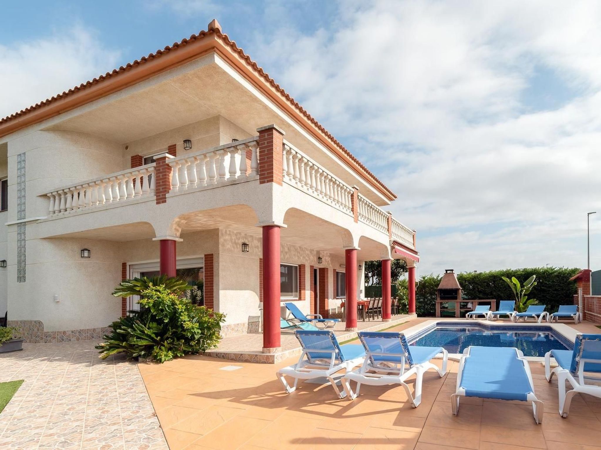 Chalet 'Vista Cunit' mit privatem Pool