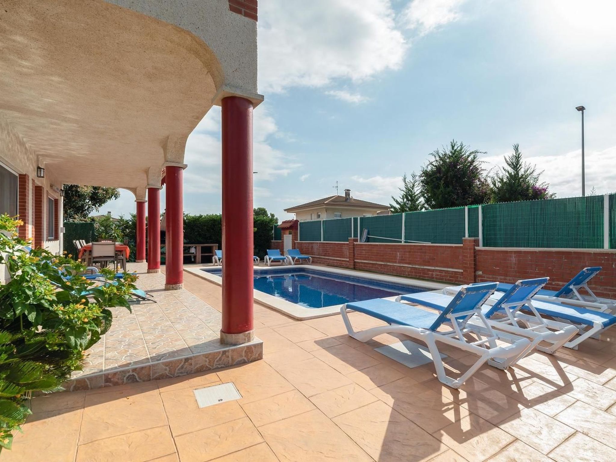 Chalet 'Vista Cunit' mit privatem Pool