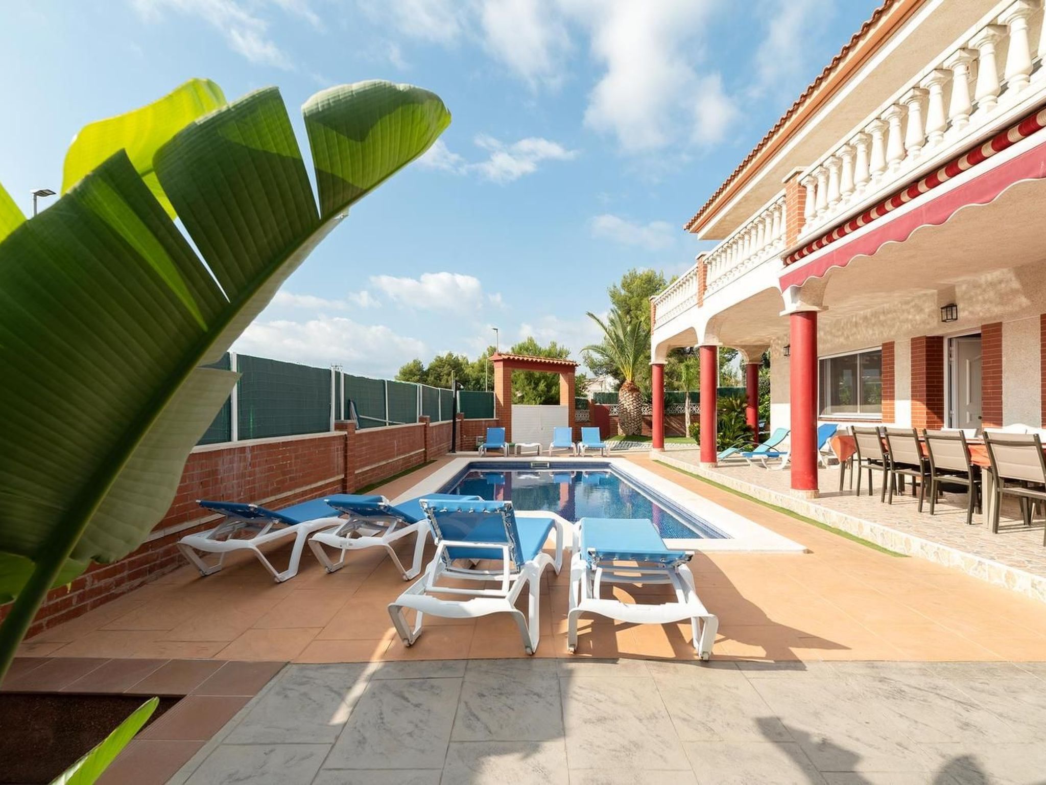 Chalet 'Vista Cunit' mit privatem Pool-Image-tags.info