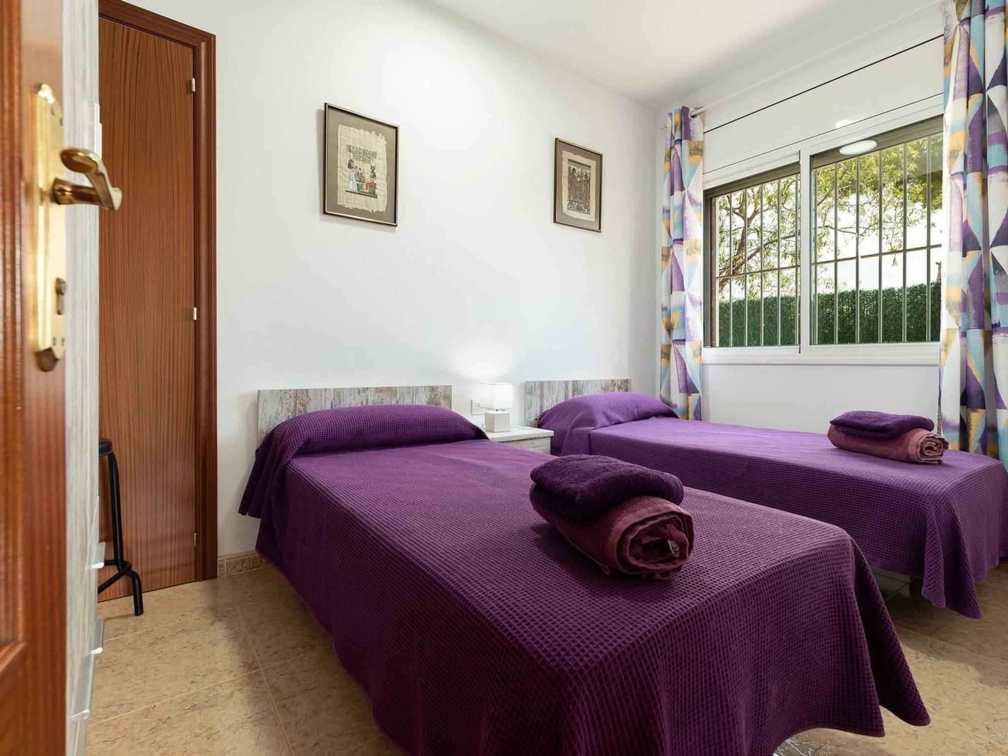 Chalet 'Vista Cunit' mit privatem Pool-Image-tags.info