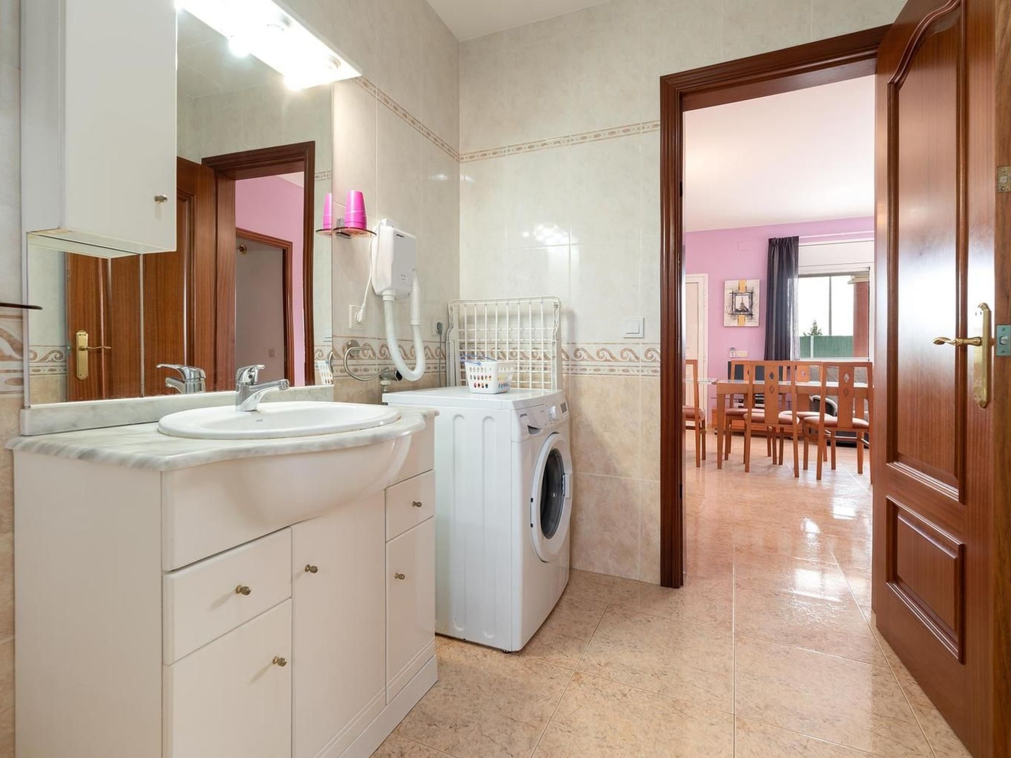 Chalet 'Vista Cunit' mit privatem Pool-Image-tags.info