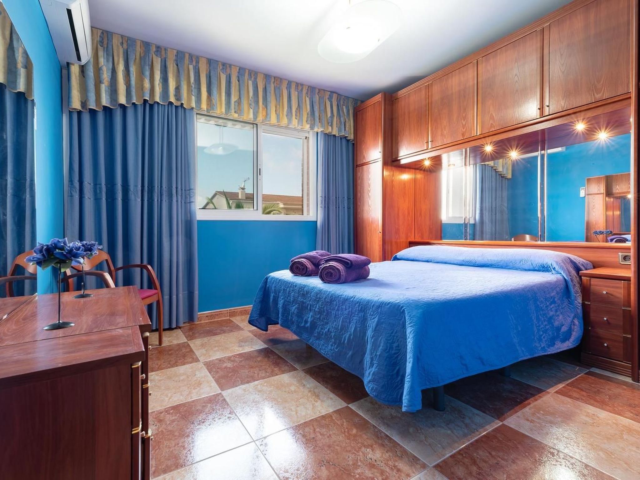 Chalet 'Vista Cunit' mit privatem Pool-Image-tags.info