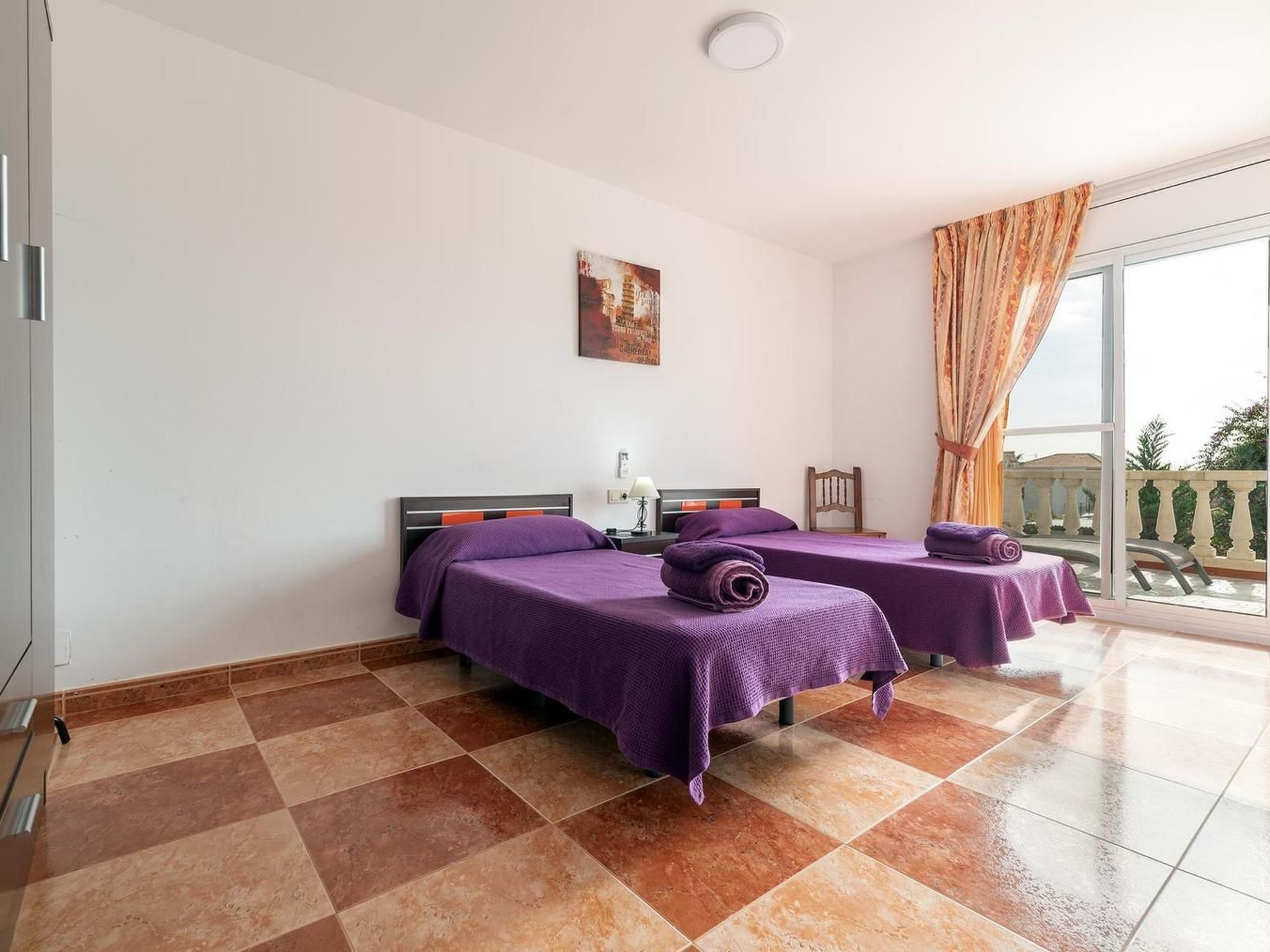 Chalet 'Vista Cunit' mit privatem Pool-Image-tags.info