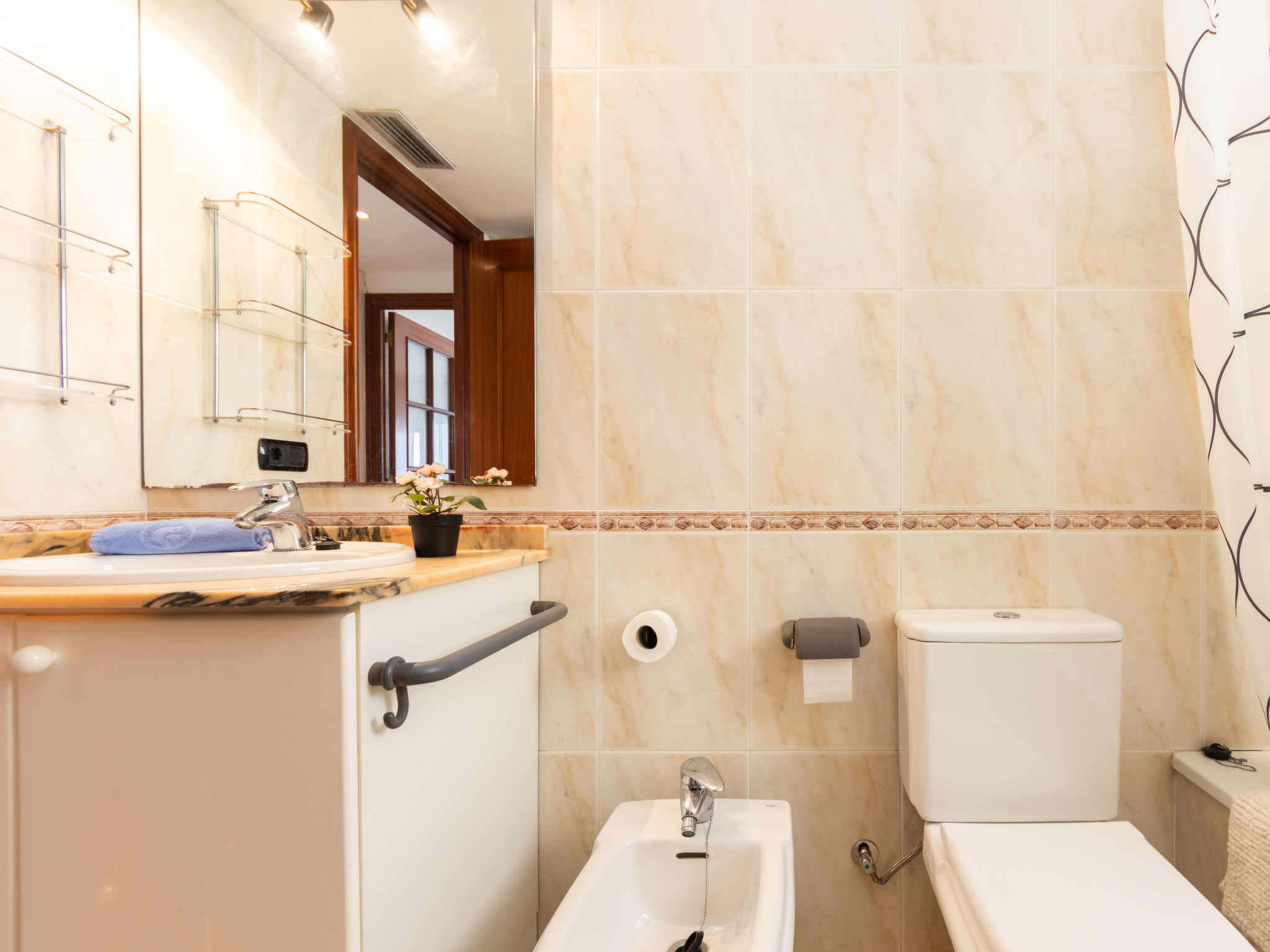 Appartement Girona – Cuisine et coin repas, photo 13 sur 20