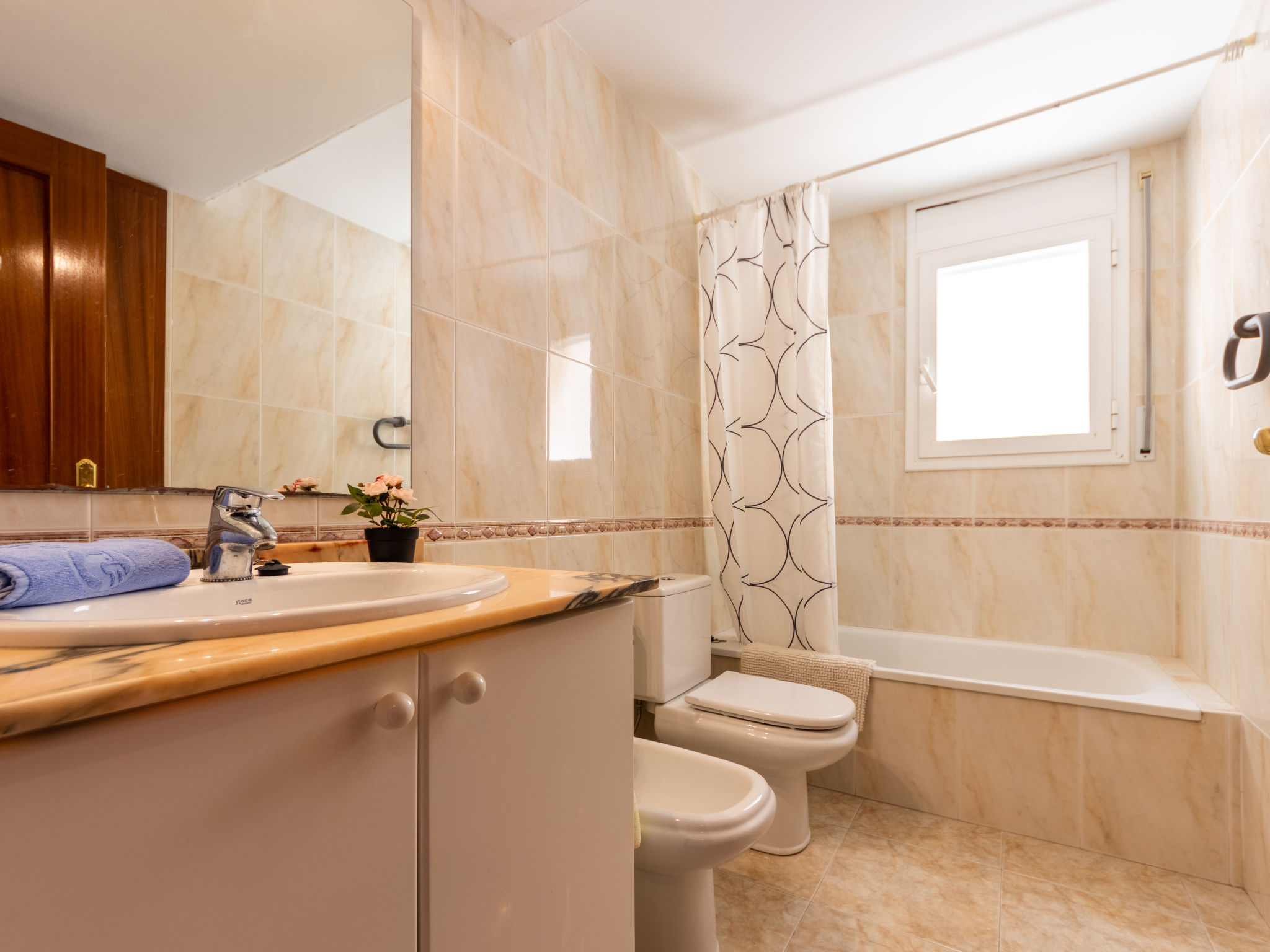 Appartement Girona – Salle de bains, photo 14 sur 20