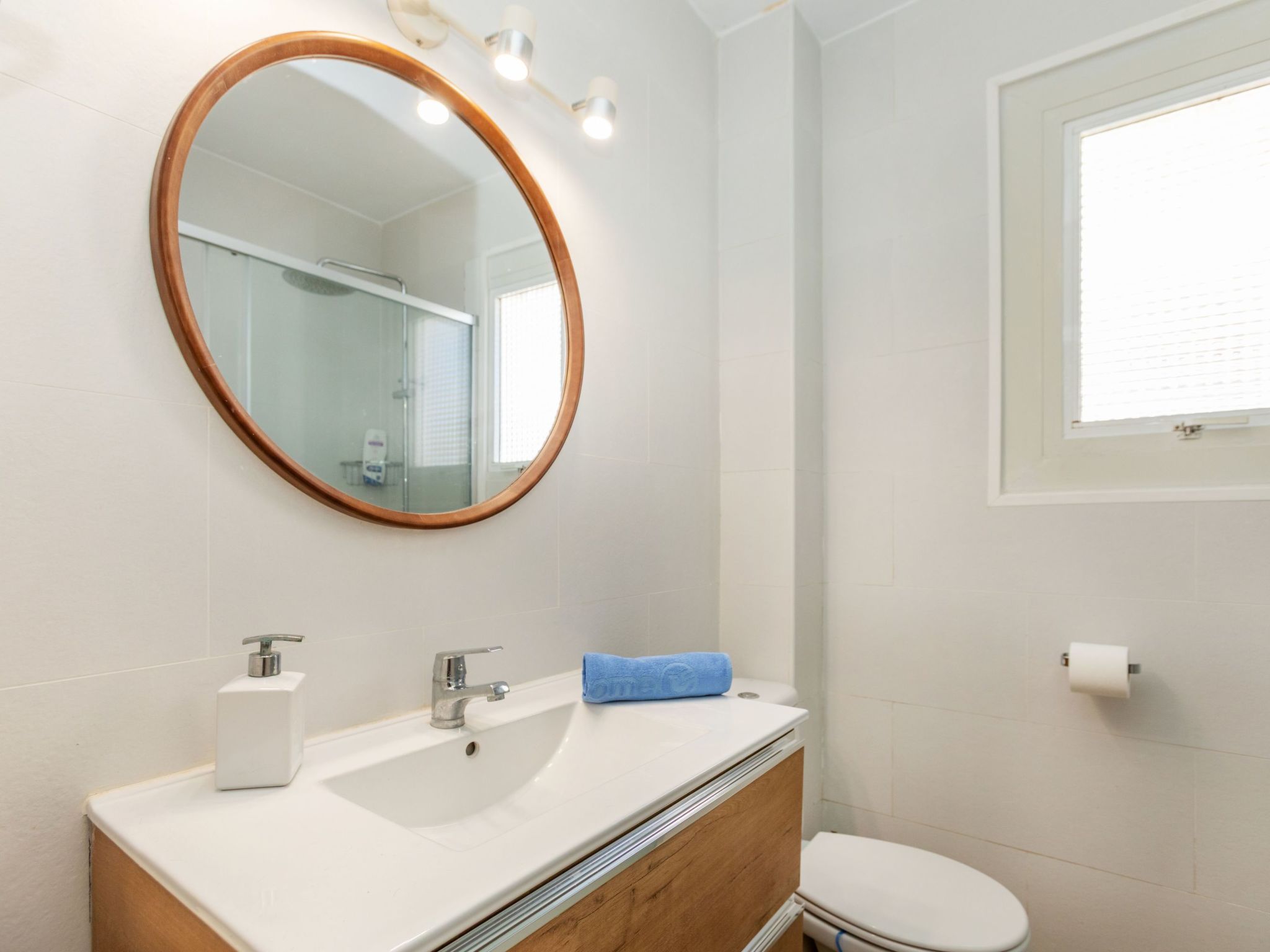 Mirror - Binnen
