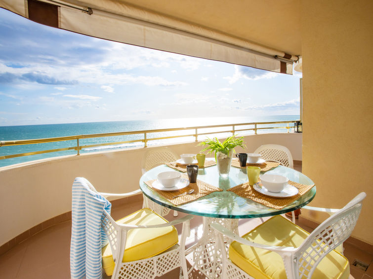 Centraal gelegen appartement met zeezicht in Calafell in Segur de Calafell