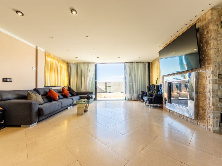 Search and Stay destination Francàs, CT - Spain from AU$ 725. Masia Blanca