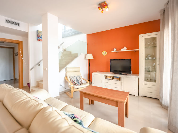 Search and Stay destination Roda de Berà, CT - Spain from AU$ 450. Francaset