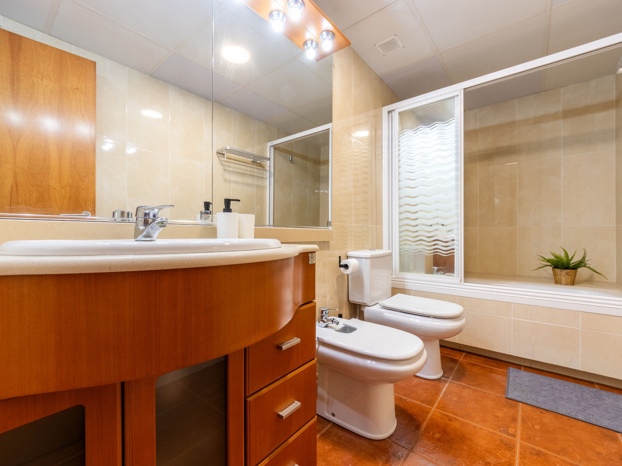 Maison Cal 5inc – Salle de bains, photo 31 sur 49