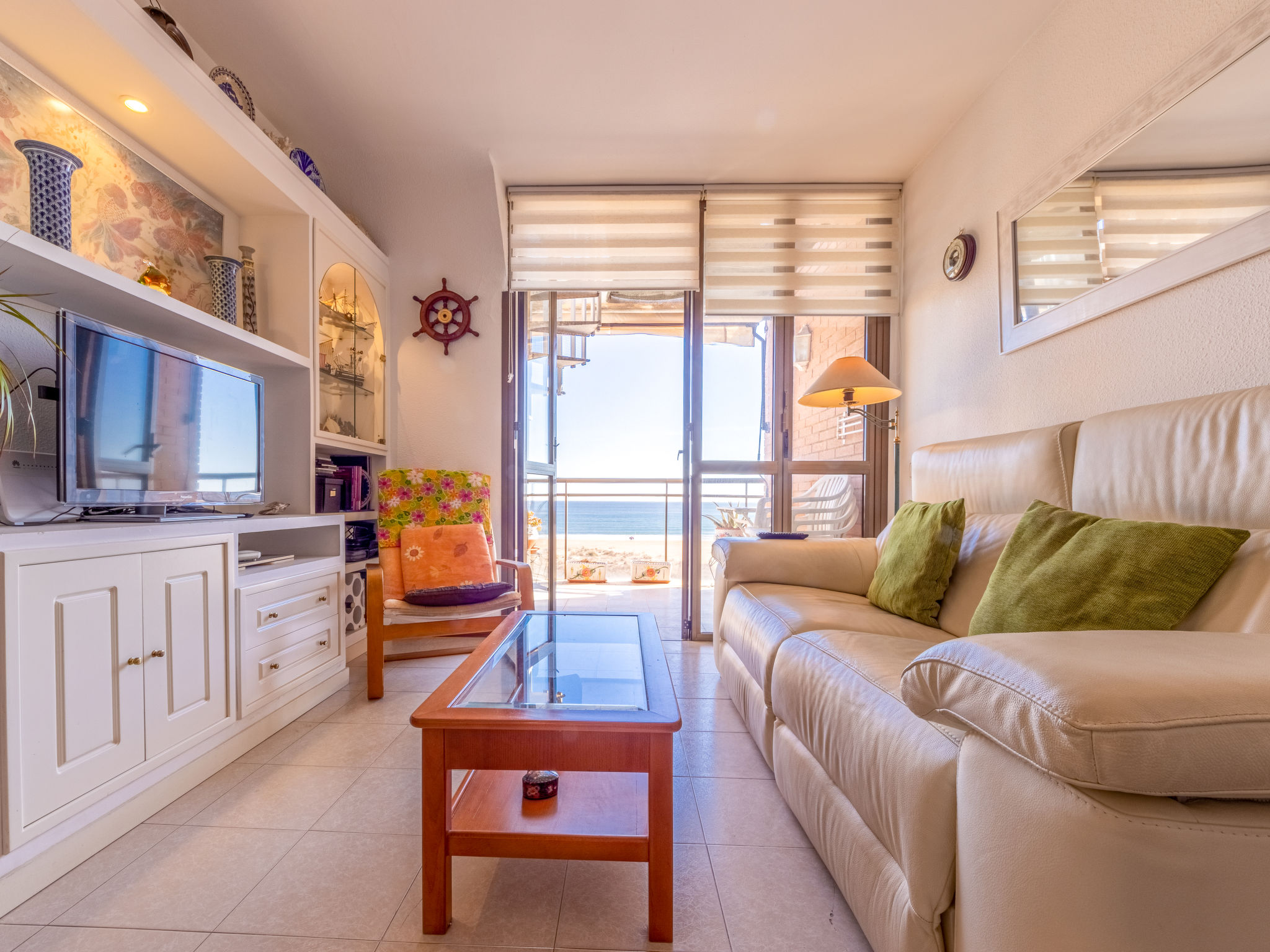 Strandappartement Solarium III in Torredembarra, 20 meter van zee - foto 3