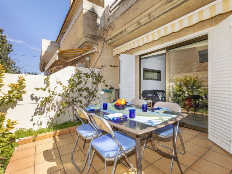4-persoons vakantiehuis Xipres op 650 meter van de zee in Torredembarra in Torredembarra