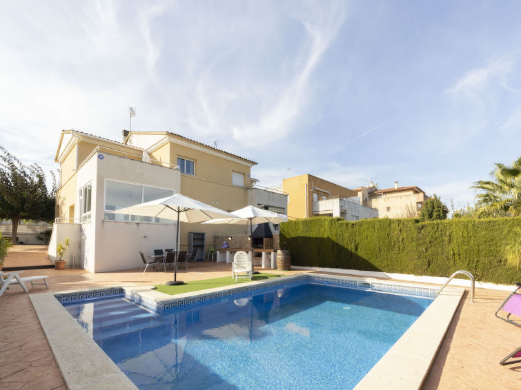 Search and Stay Destinations. House Accommodation in Poblamar, Tarragona - Catalunya - Spain