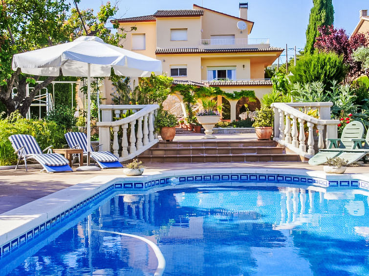 Search and Stay Destinations. Holidays Rentals in El Papagai, Tarragona - Catalunya - Spain