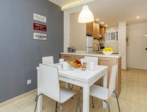 Gudrum: Stijlvol appartement op slechts 25 meter van het strand van La Pineda - thumbnail 3