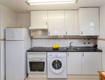 Zonovergoten appartement in La Pineda, 450 meter van het strand - thumbnail 5