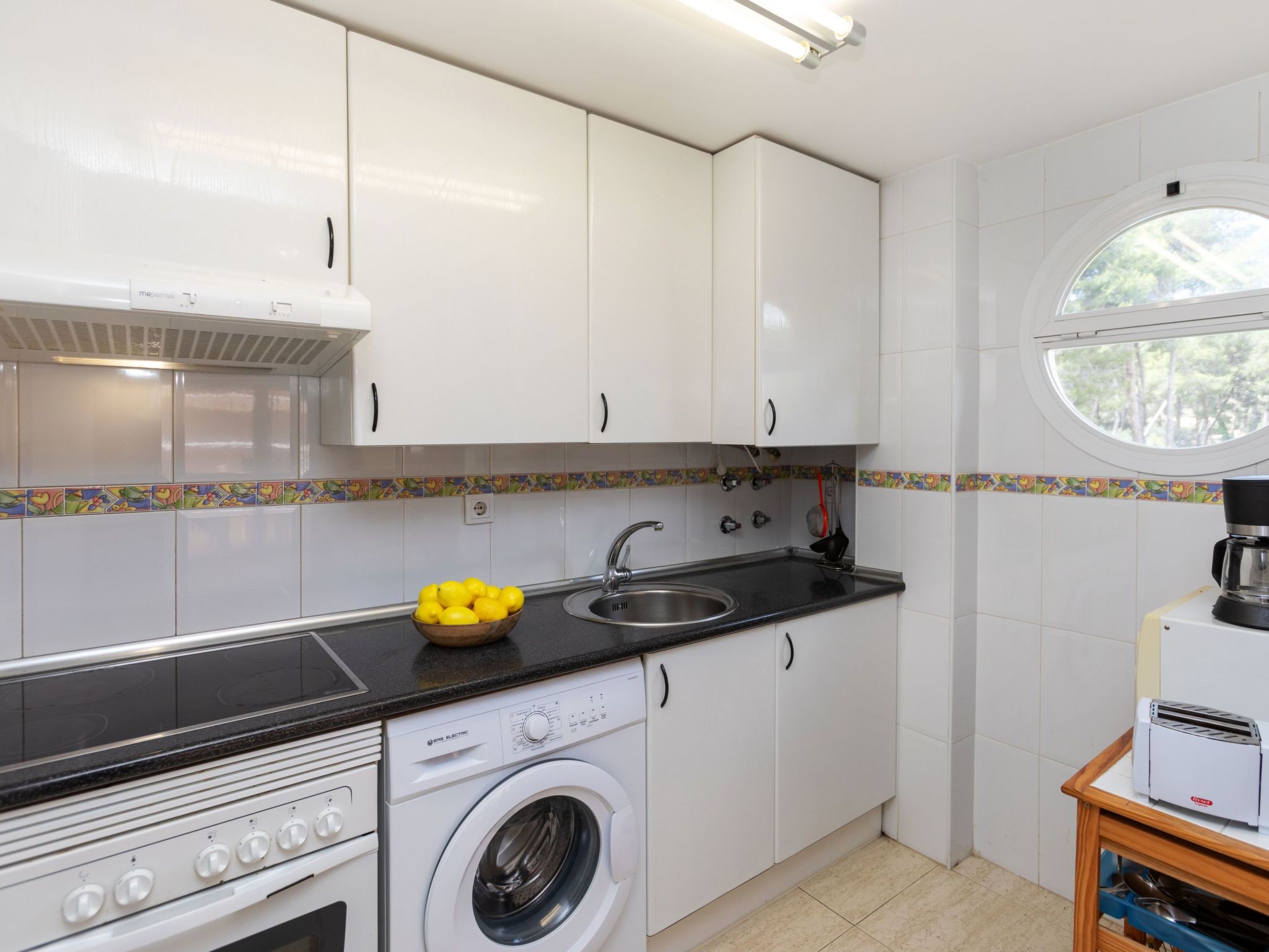 Zonovergoten appartement in La Pineda, 450 meter van het strand - foto 12