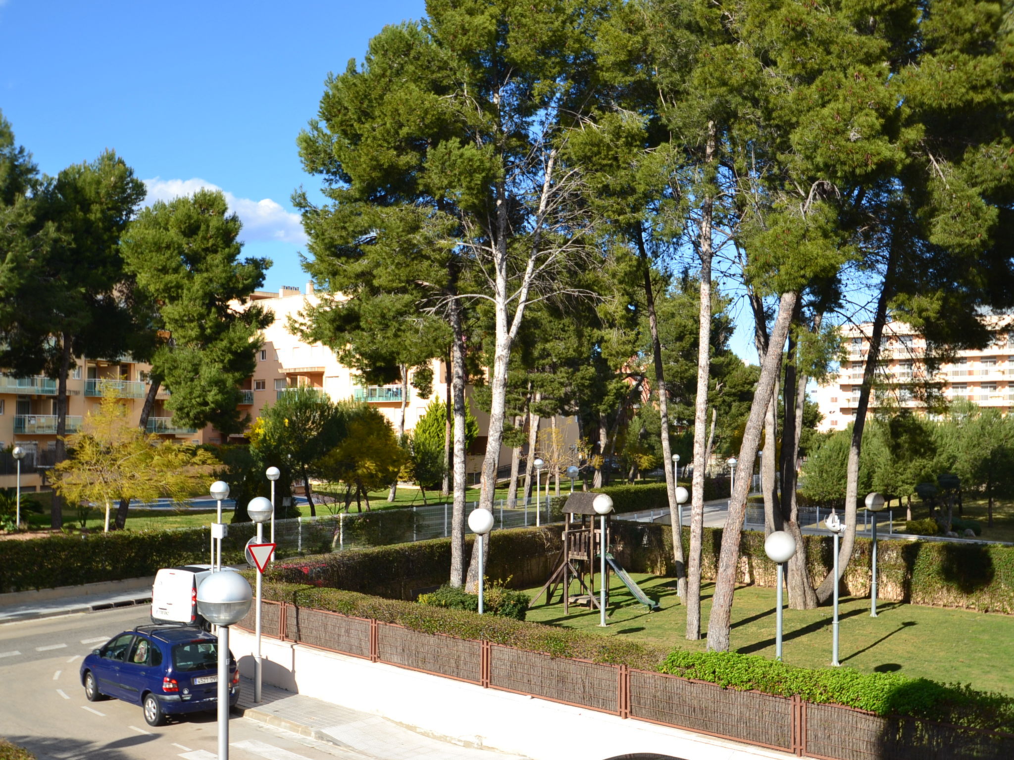 Zonovergoten appartement in La Pineda, 450 meter van het strand - foto 26