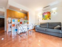 Mercuri: Modern appartement aan zee in centrum Salou met zwembad - thumbnail 2