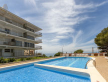Ulises: Modern appartement aan zee met zwembad in Salou, 150m van strand - thumbnail 1