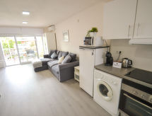 4-persoons appartement aan zee in Salou nabij golfbaan - thumbnail 3