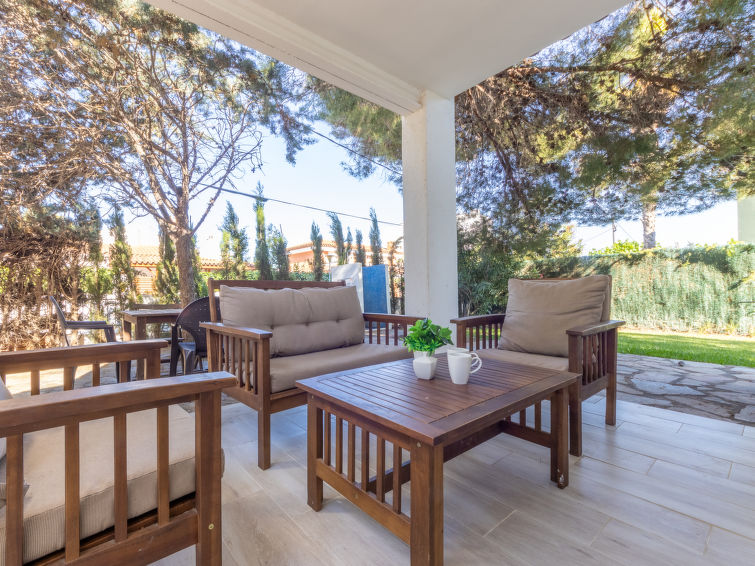 Search and Stay destination Cambrils, CT - Spain from AU$ 300. Cornelia Pucho