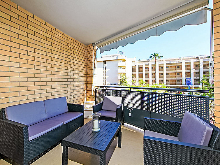 Search and Stay destination Cambrils, CT - Spain from AU$ 164. Can Pavet
