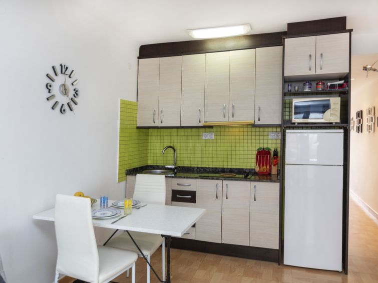 Search and Stay destination Cambrils, CT - Spain from AU$ 246. Memling