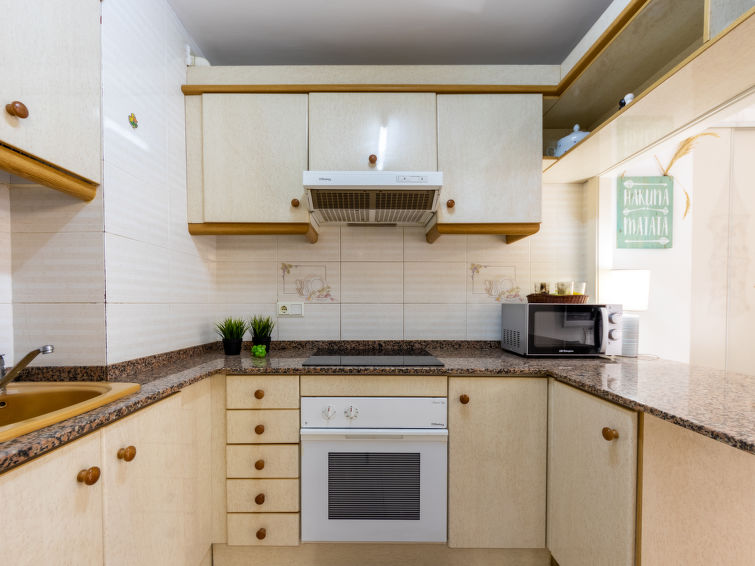 Search and Stay destination Cambrils, CT - Spain from AU$ 336. Txingudi