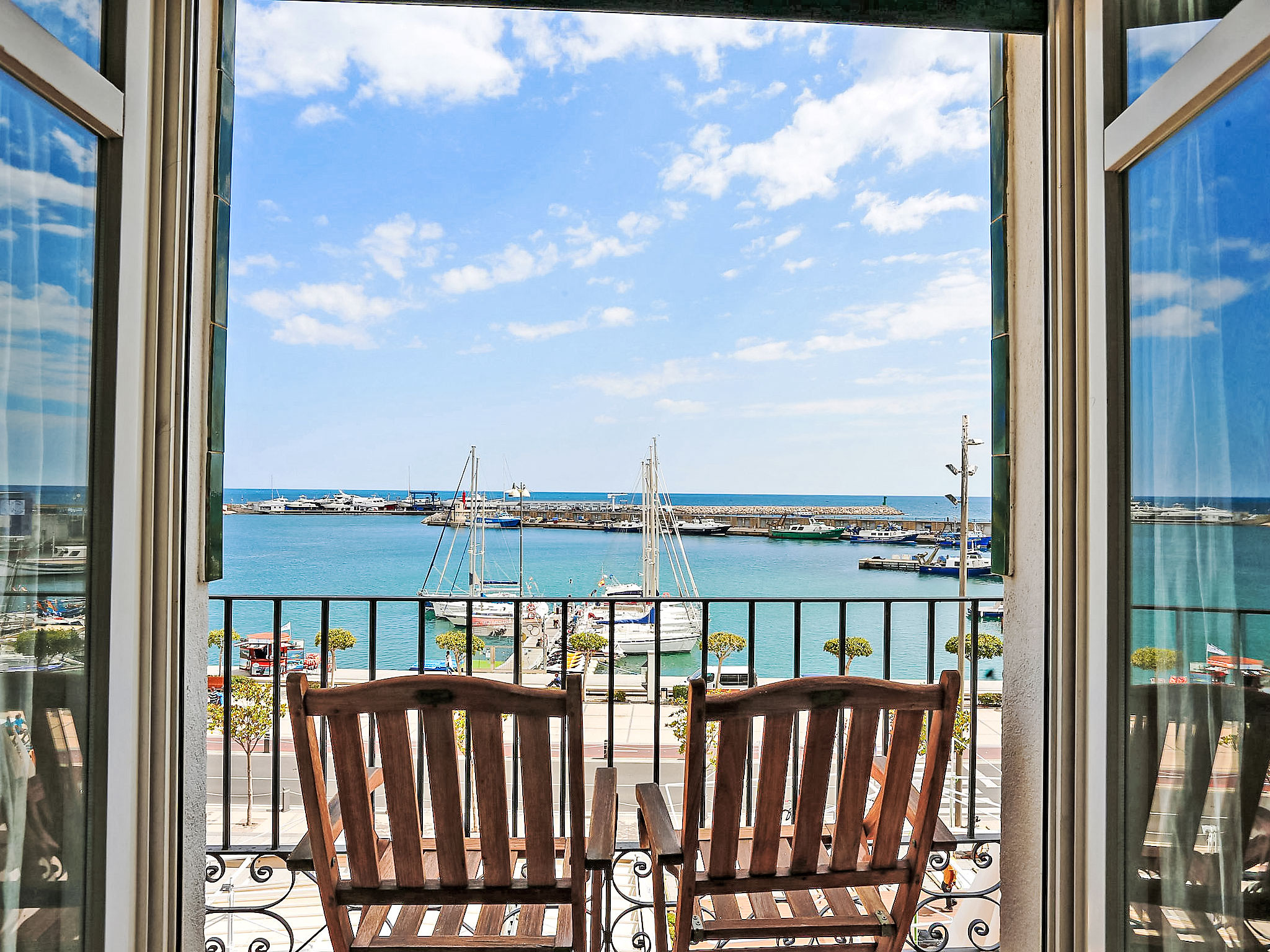 Photo of Cambrils Port