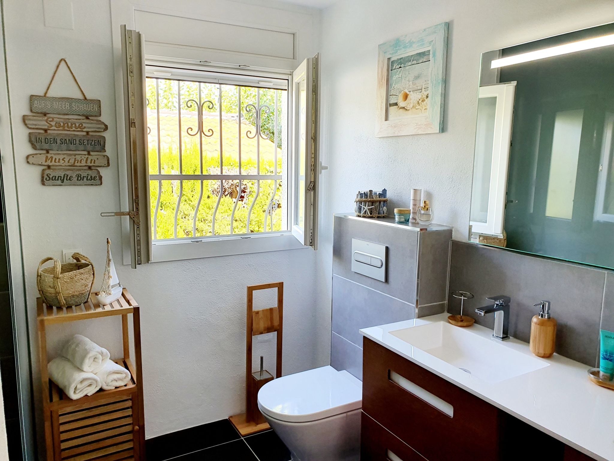 Finca mit eigenem Garten und Grill-Inside