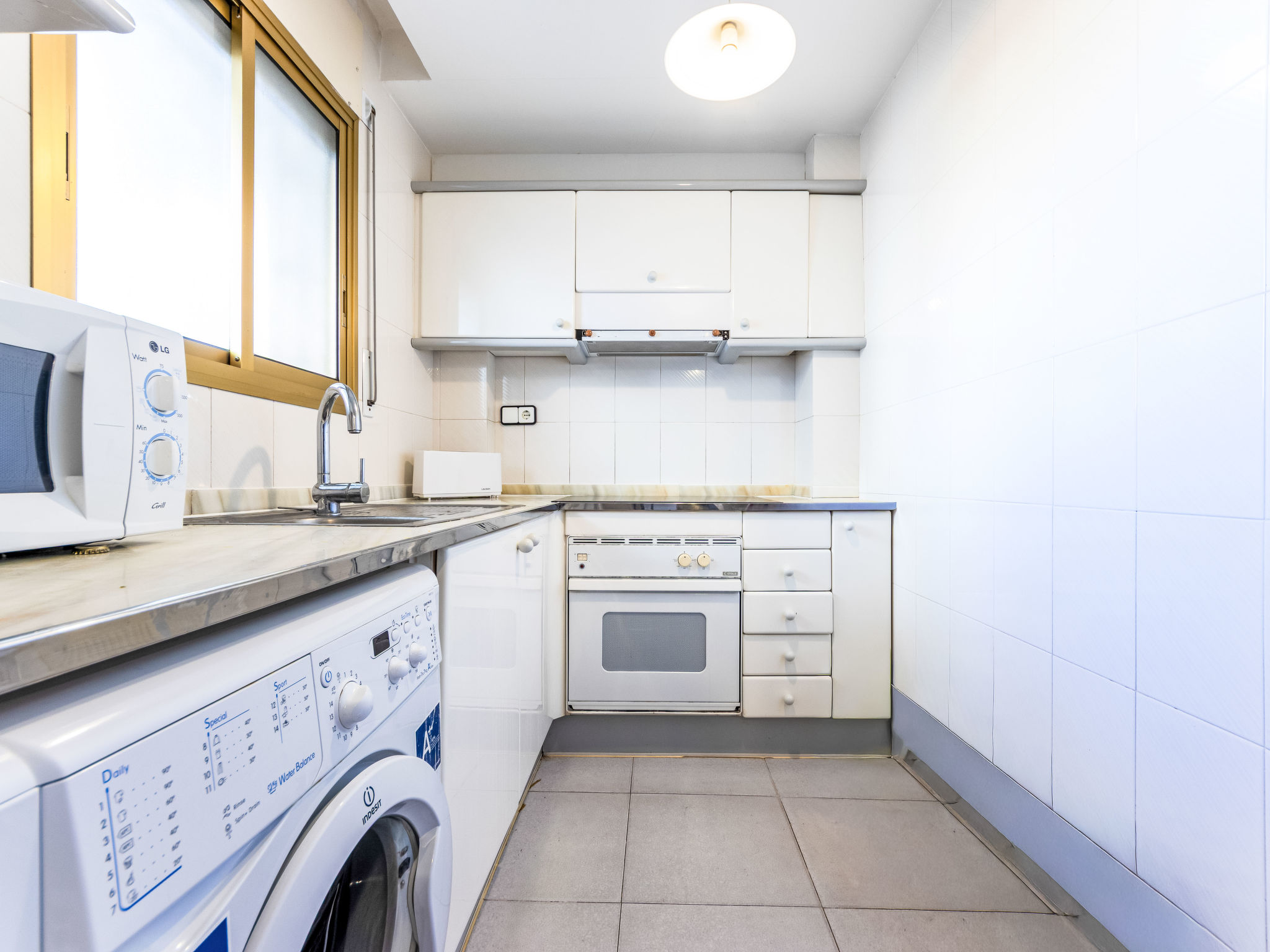 Cambrils Park B - Drinnen