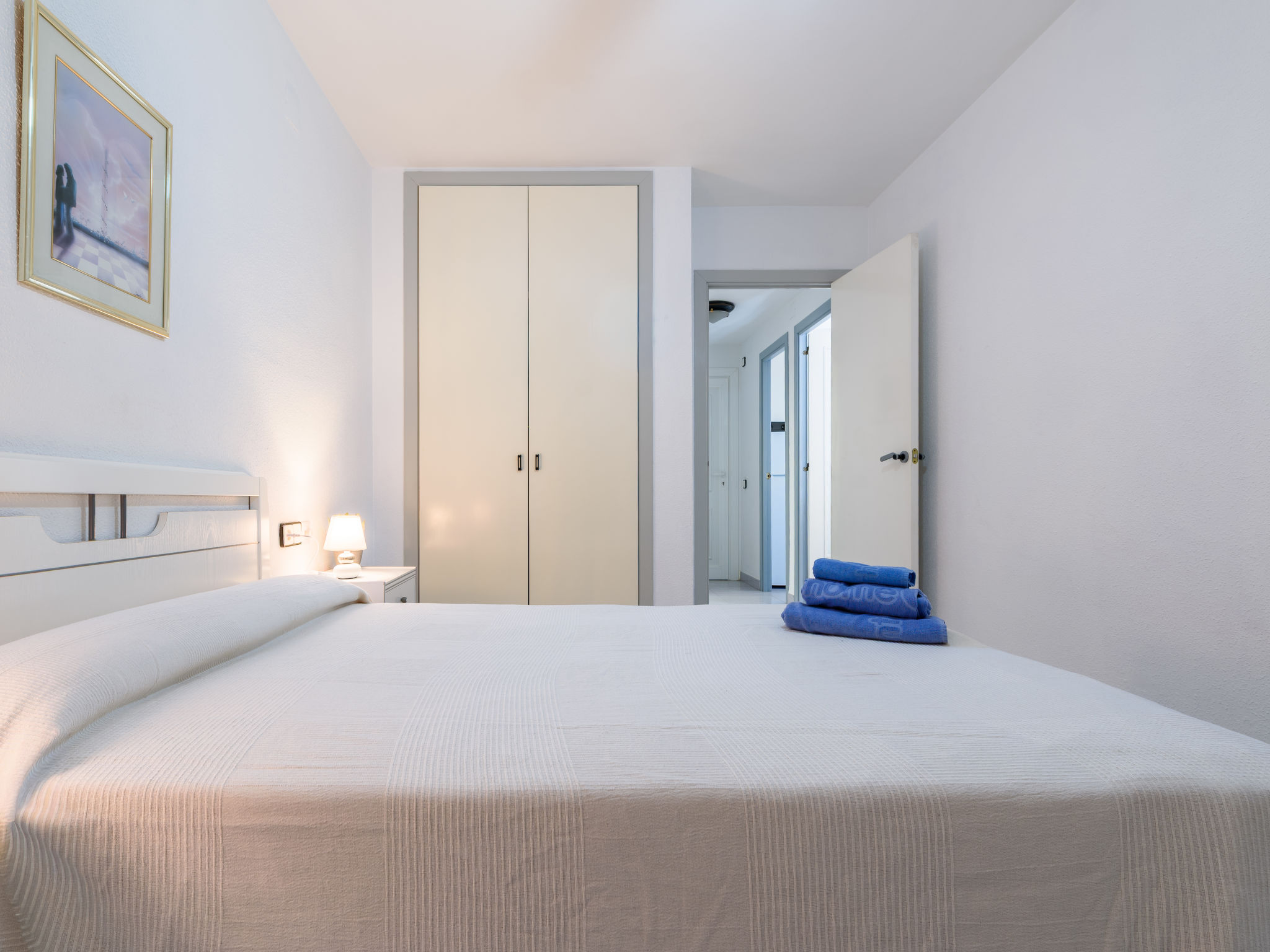 Cambrils Park B-Inside