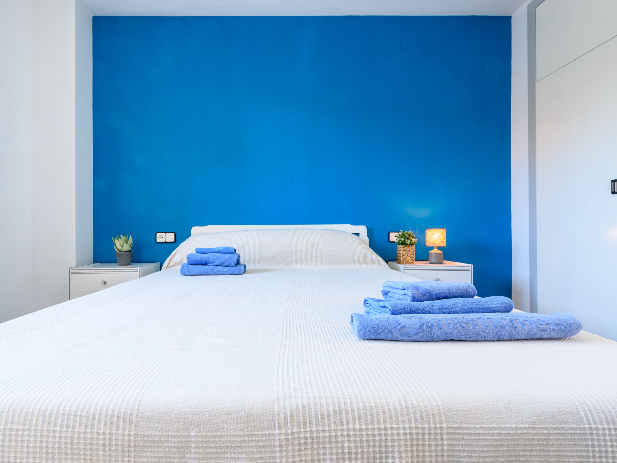 Cambrils Park B-Inside