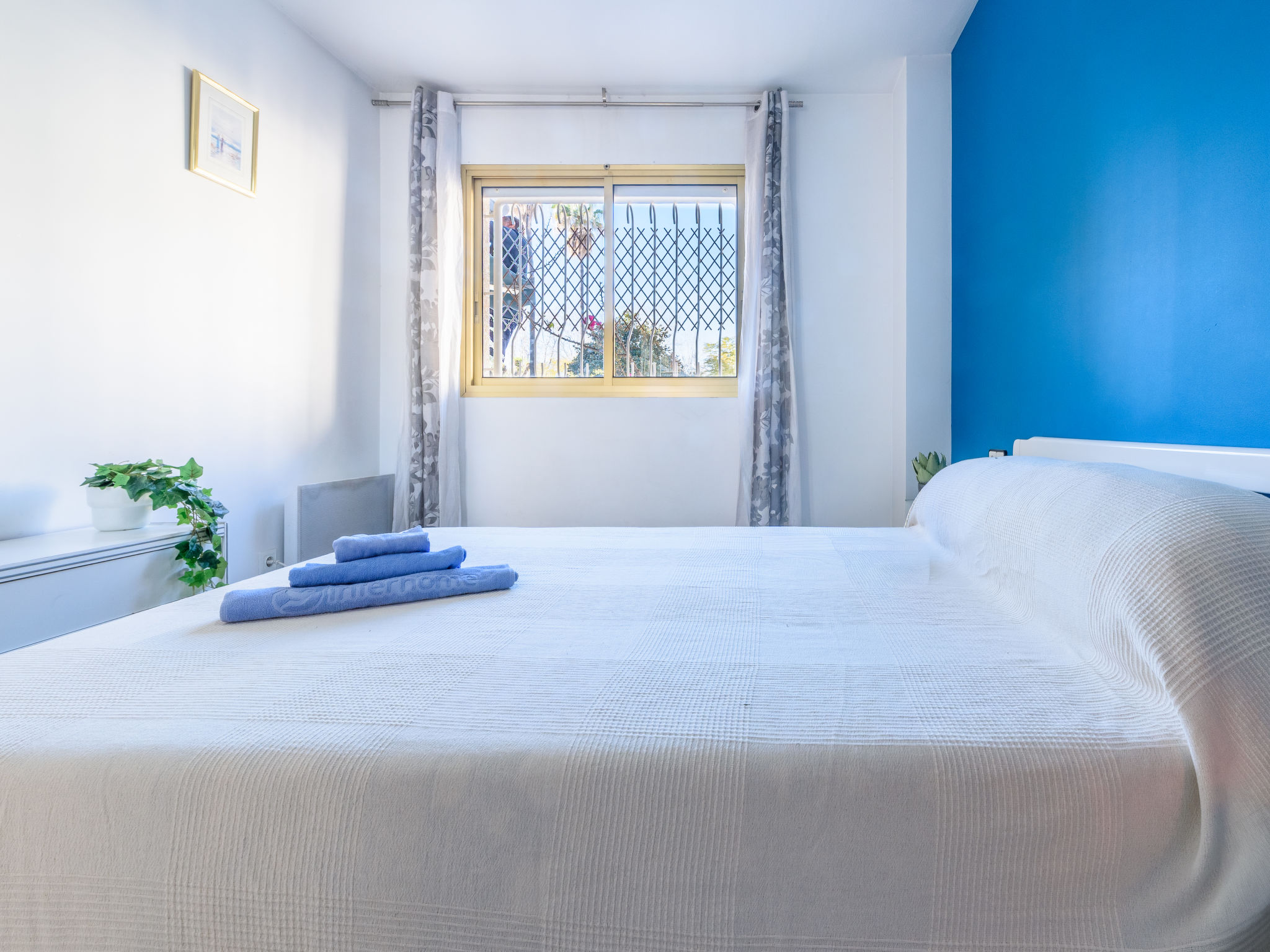 Cambrils Park B-Inside