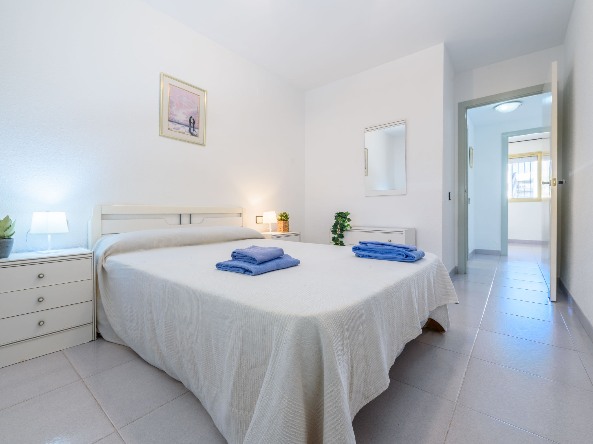 Cambrils Park A-Inside