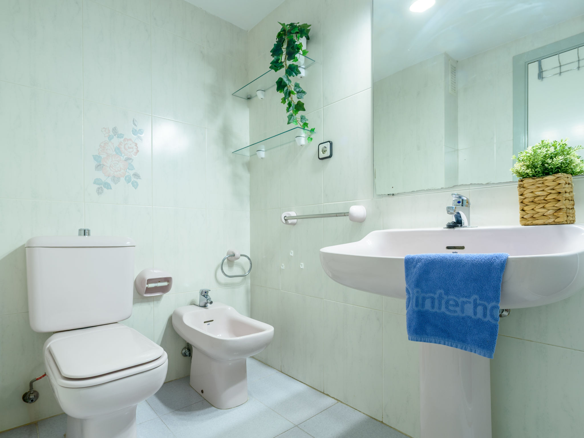 Cambrils Park A-Inside