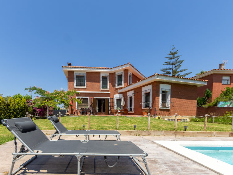 Search and Stay destination Cambrils, CT - Spain from AU$ 409. Casa Alexandra