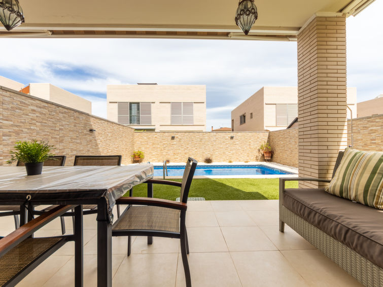 Search and Stay destination Cambrils, CT - Spain from AU$ 323. Reig