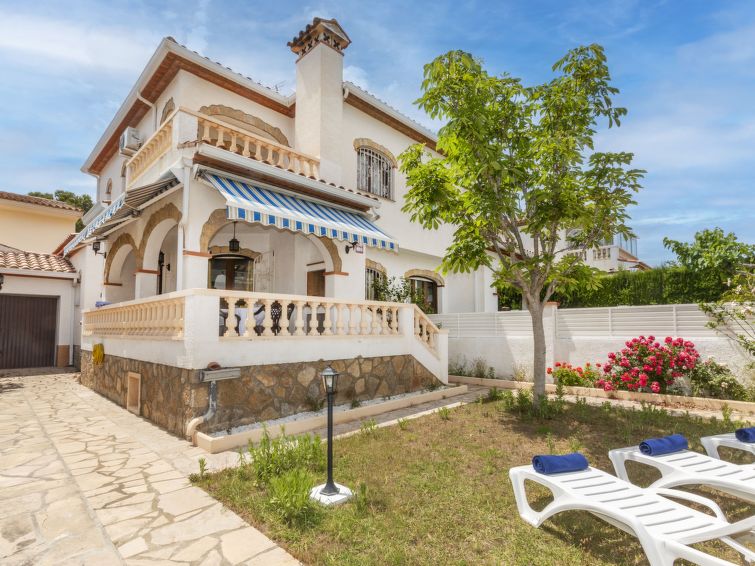 Noguera Accommodation in Miami Platja