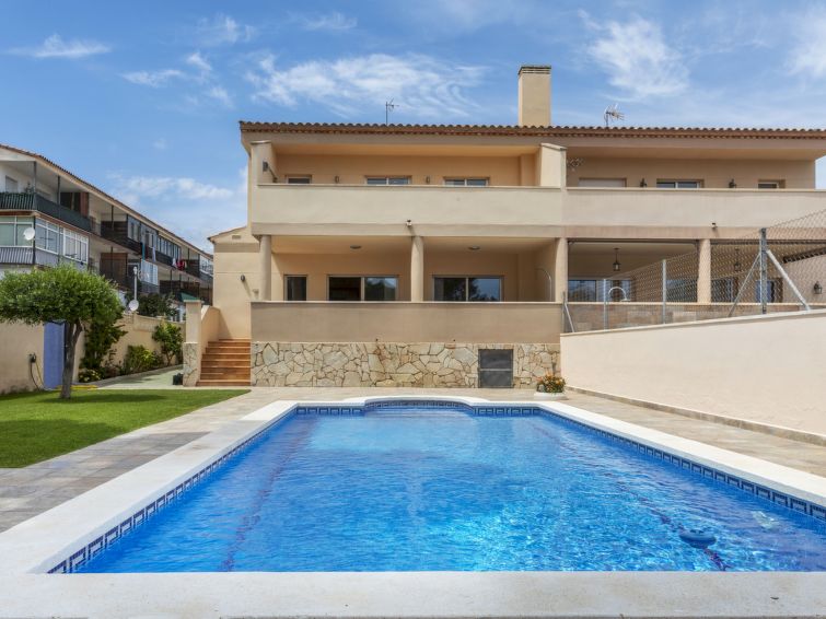 Marinada Accommodation in Miami Platja
