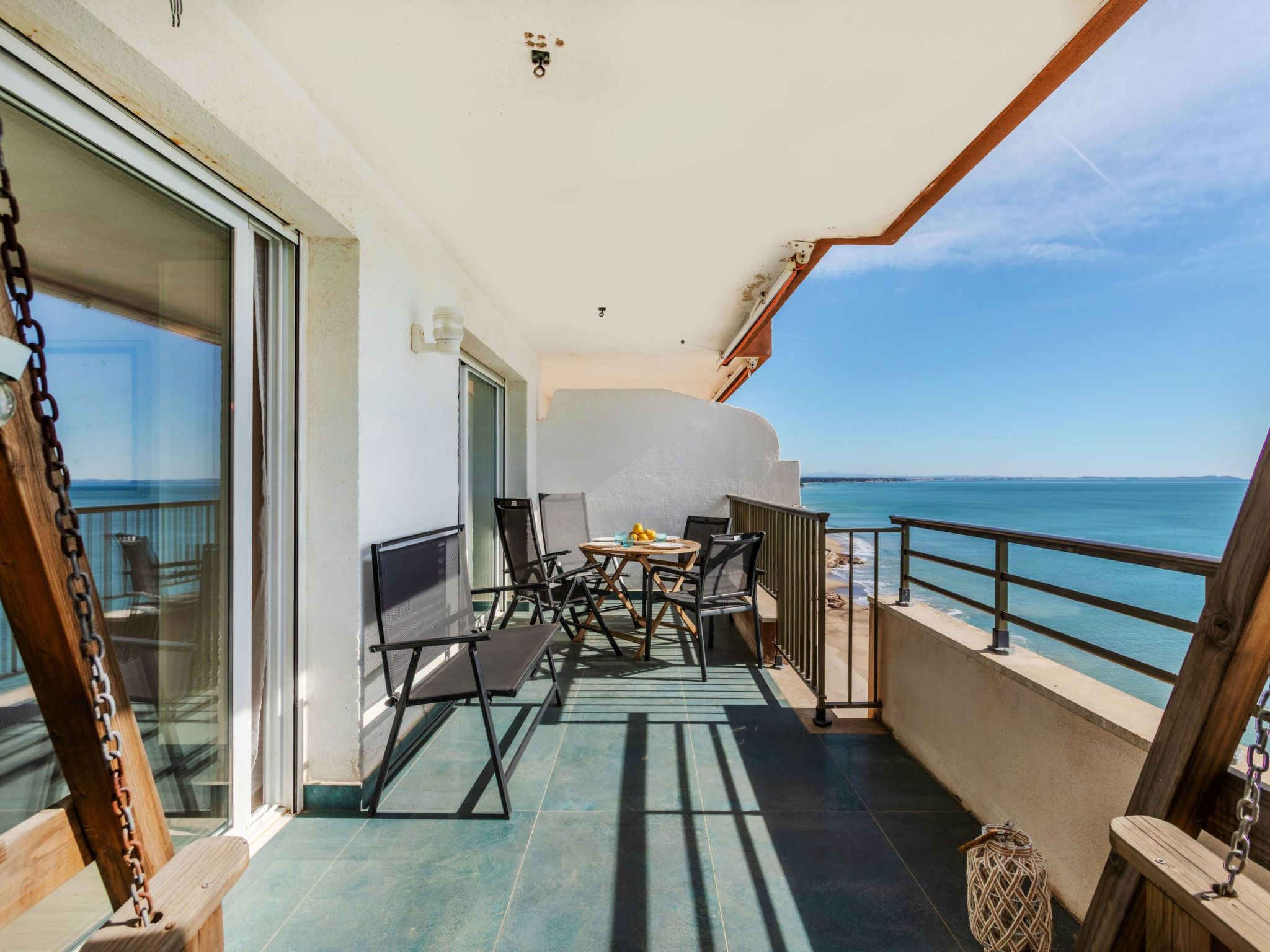 Photo of Miami Palace II