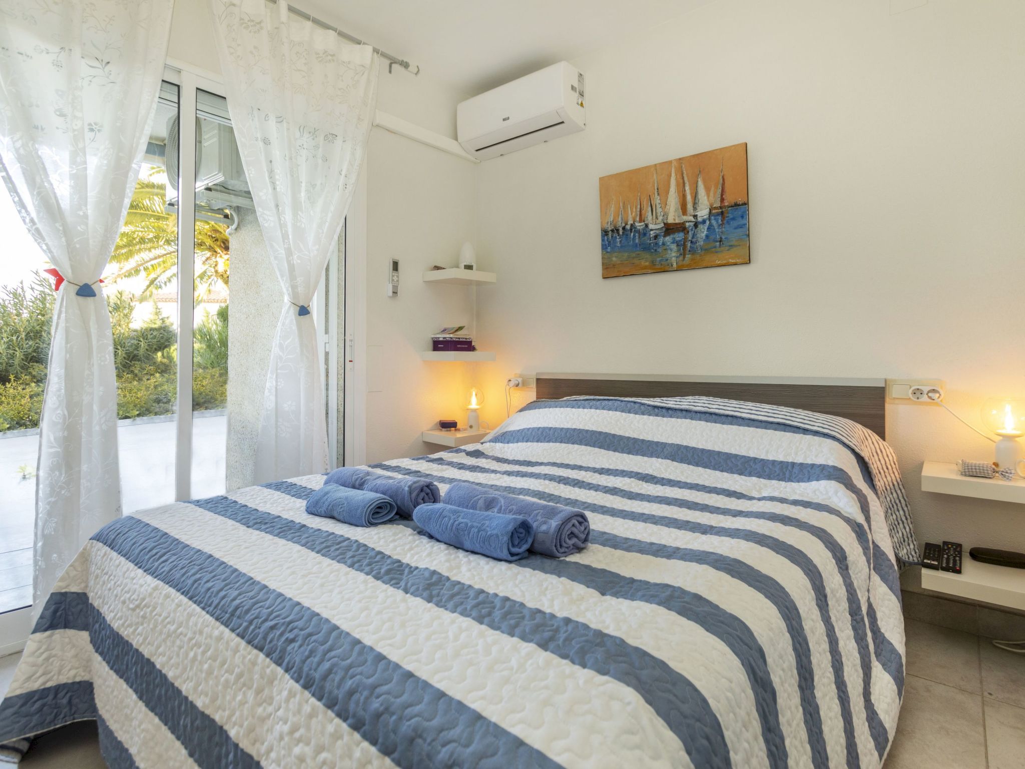 Los Pelicanos V-Inside