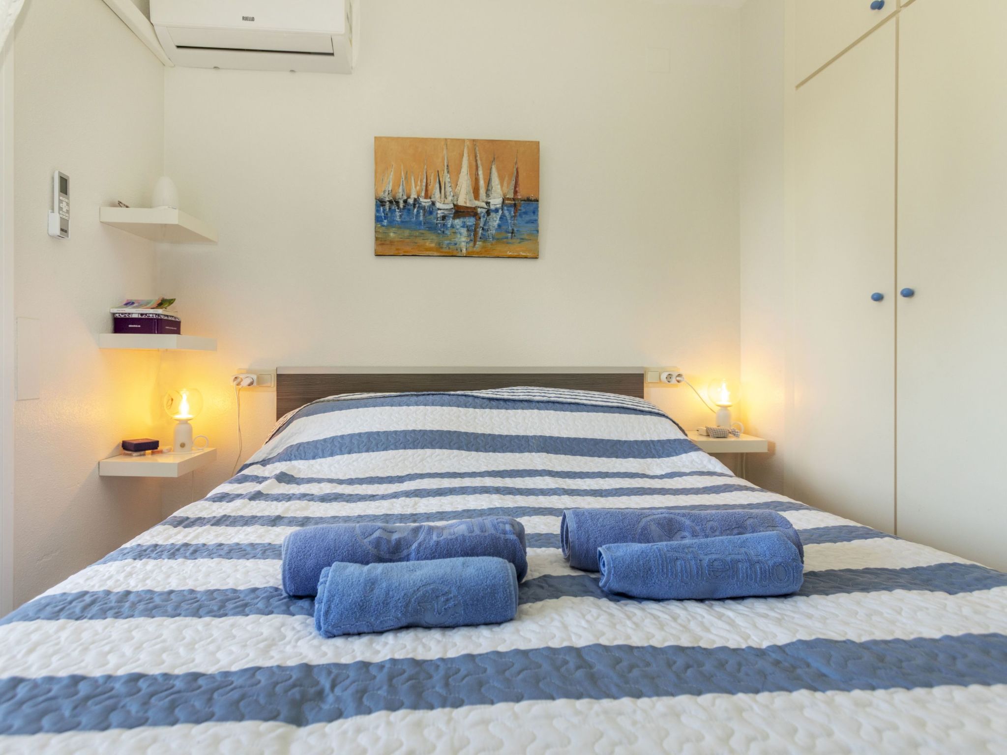 Los Pelicanos V-Inside