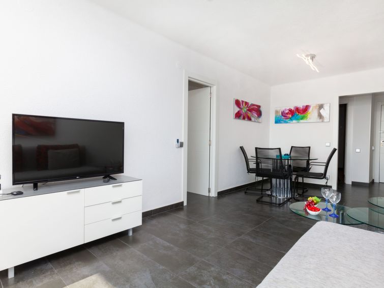 Search and Stay destination Mont-roig del Camp, CT - Spain from AU$ 249. Edificio Meridiano