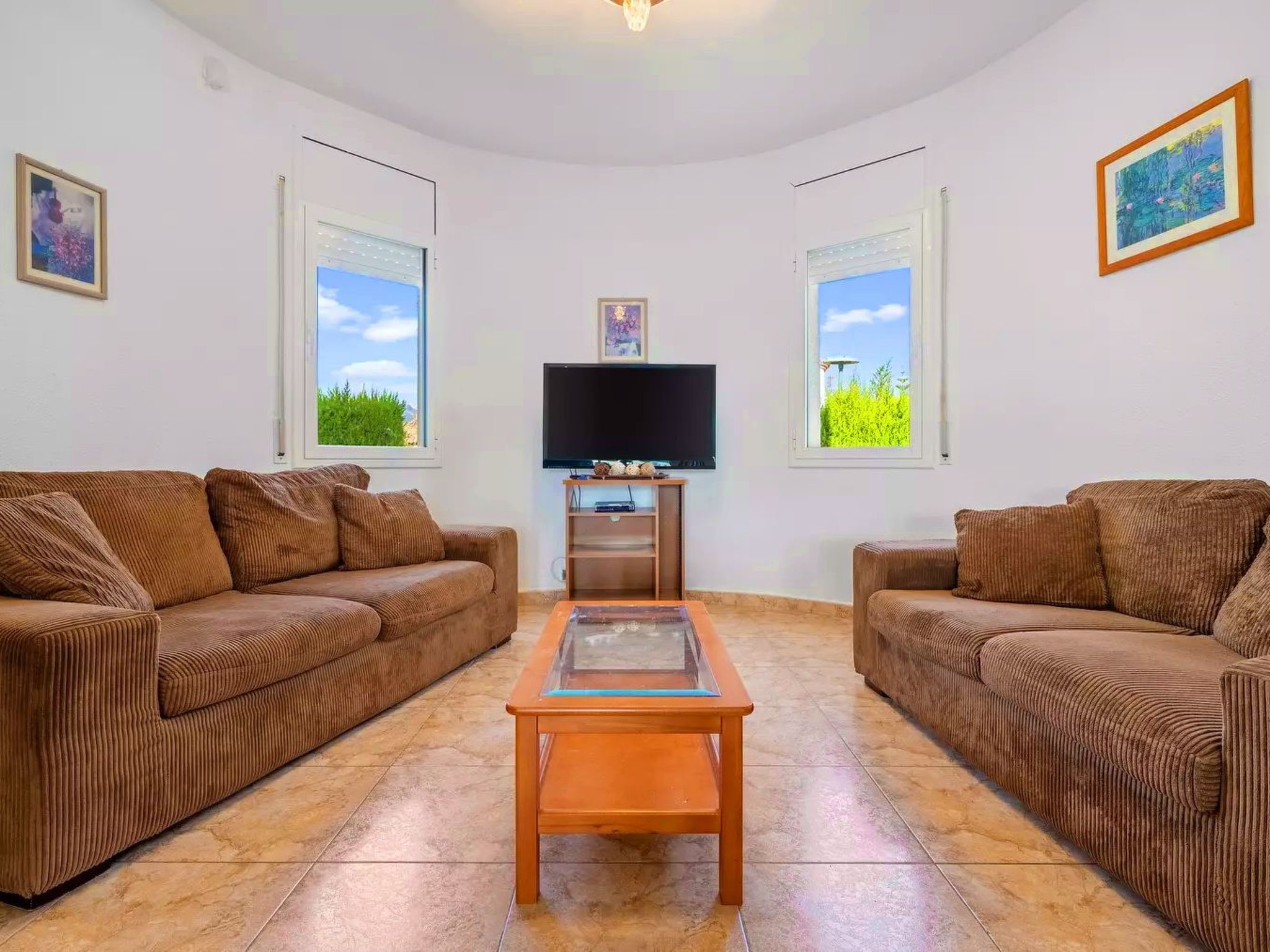 Laura-Image-tags.info