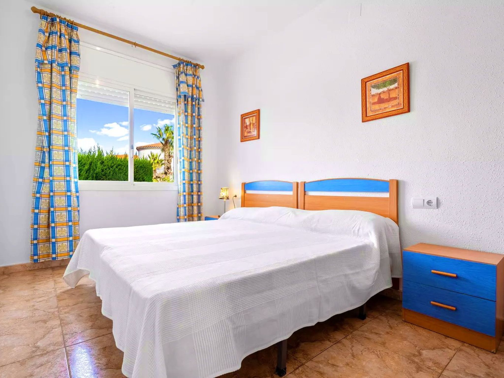 Laura-Image-tags.info