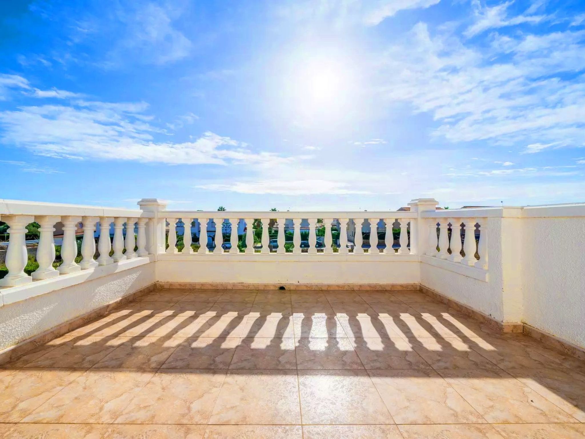 Laura-Image-tags.info